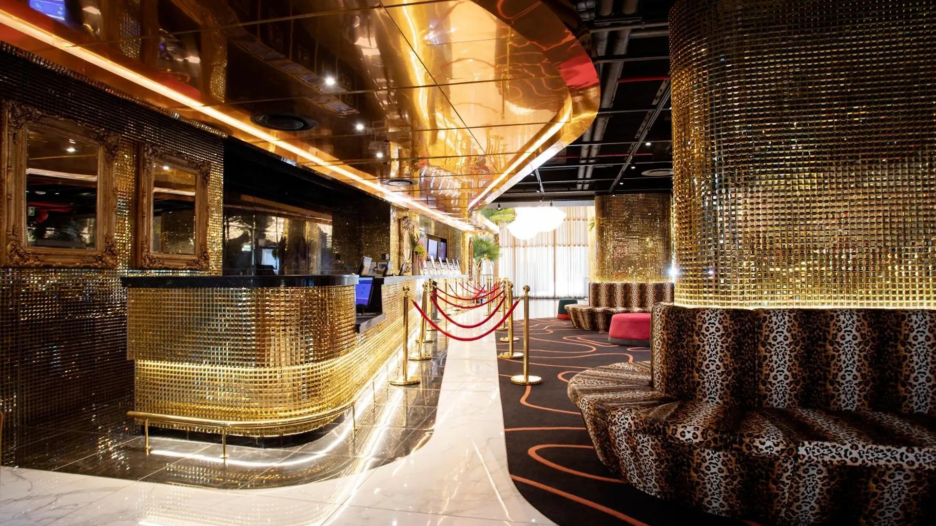 Hotel Sky Cape Town