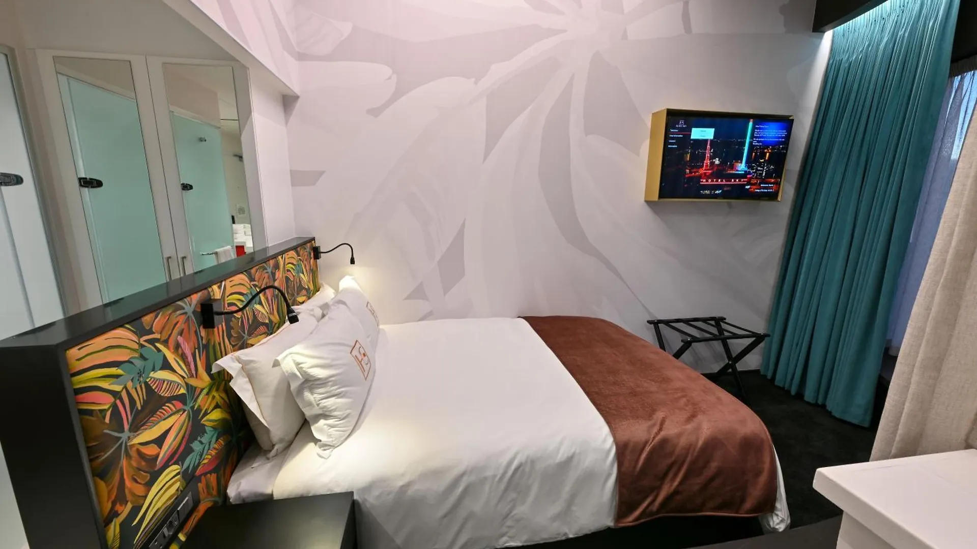 Hotel Sky Cape Town