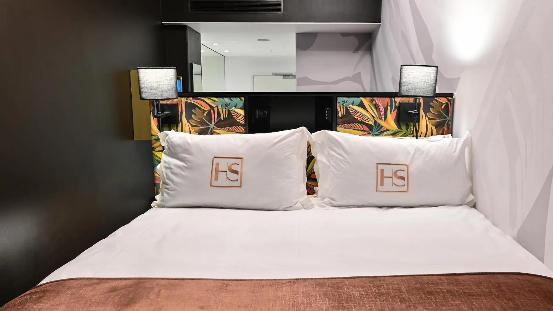 Hotel Sky Cape Town 4*,